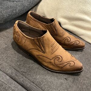 Fox Fire Leather‎ Short Cowboy Boots